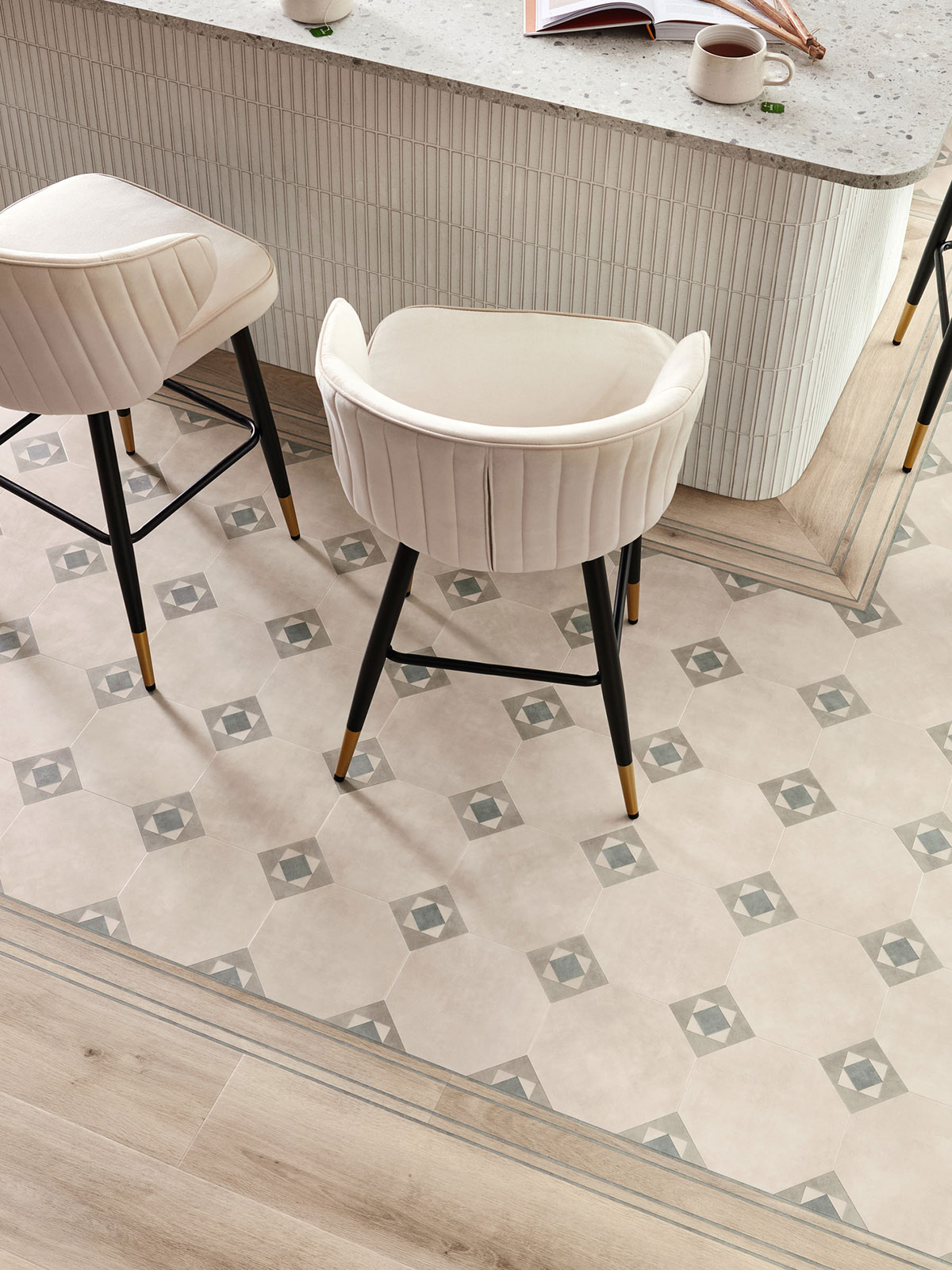 Octagon Key Grace | DC497 | Elegant Victorian-inspired floor